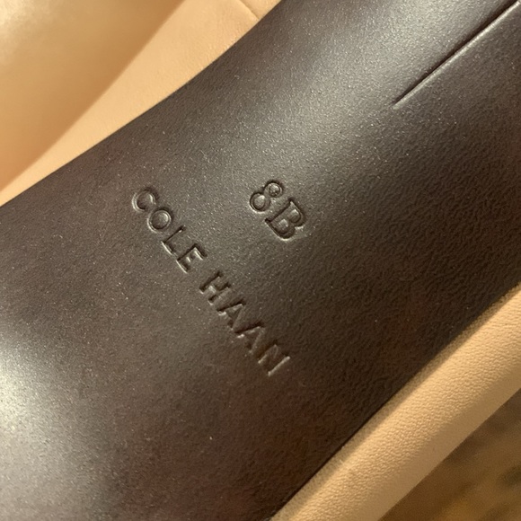 New Cole Haan kitten heel nude leather pump size 8B - Picture 7 of 9